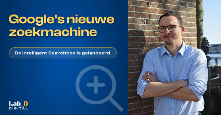 Tekst: google's nieuwe zoekmachine. Lars op de foto.